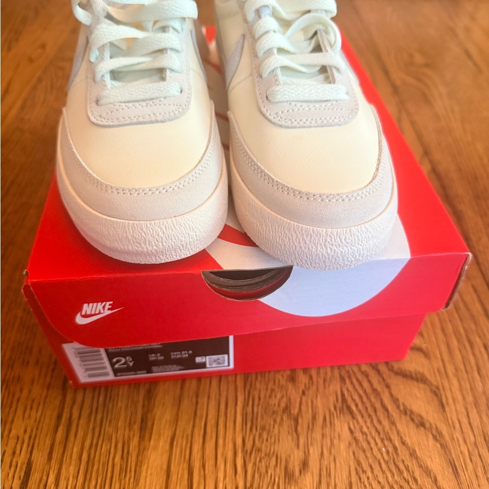 Nike Kids Low-Top Sneakers White Cream - Picture 2 of 5